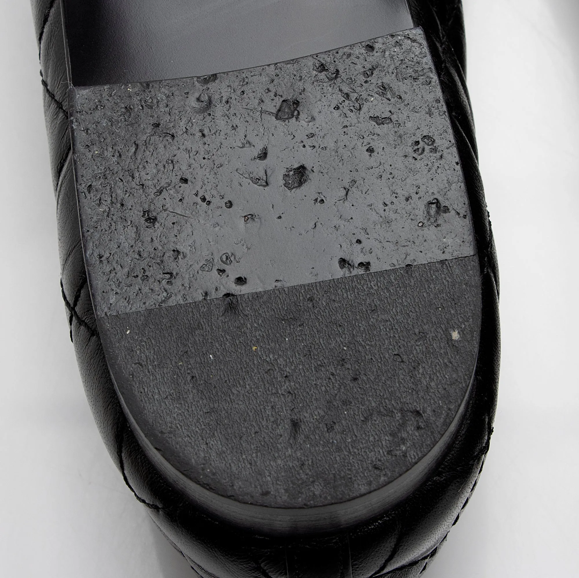 Chanel Quilted Calfskin Cap Toe Ballet Flats - Size 10 / 40 (SHF-22171)