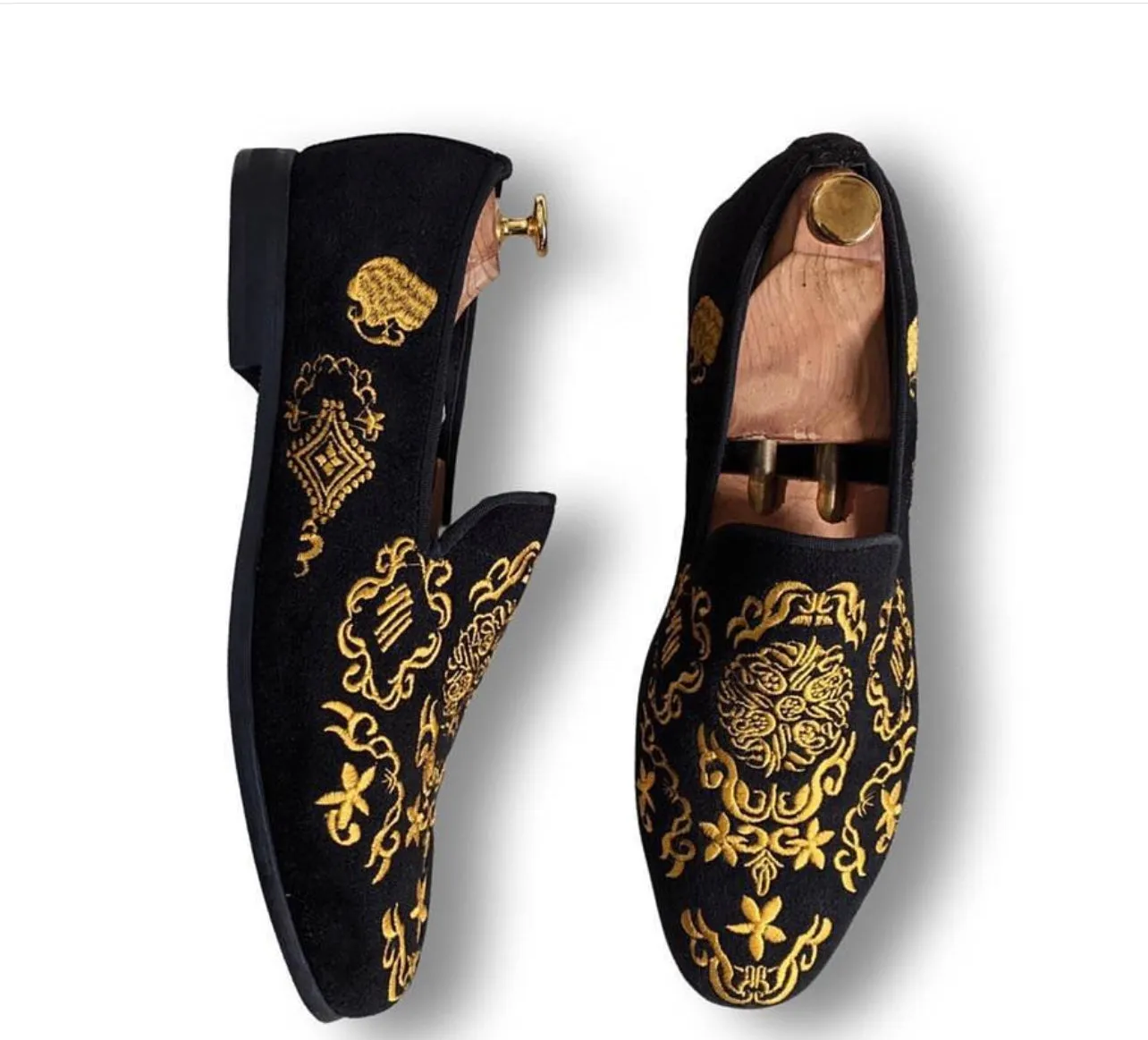 Esho Full Embroidered Velvet Loafers