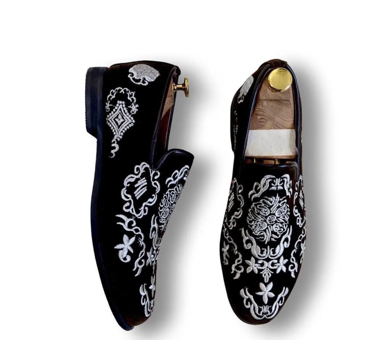 Esho Full Embroidered Velvet Loafers