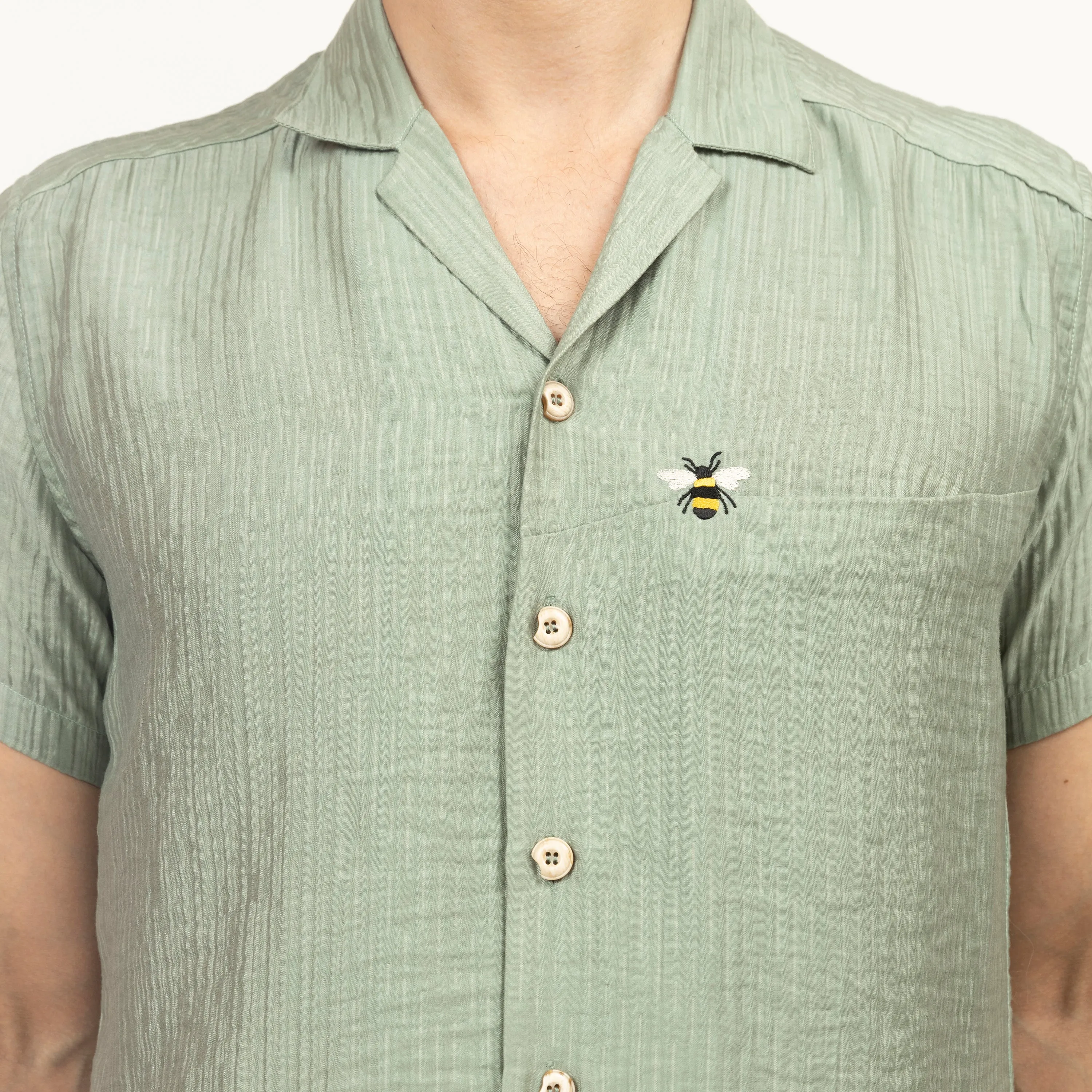 Green Double Gauze Shirt With Bee Embroidery