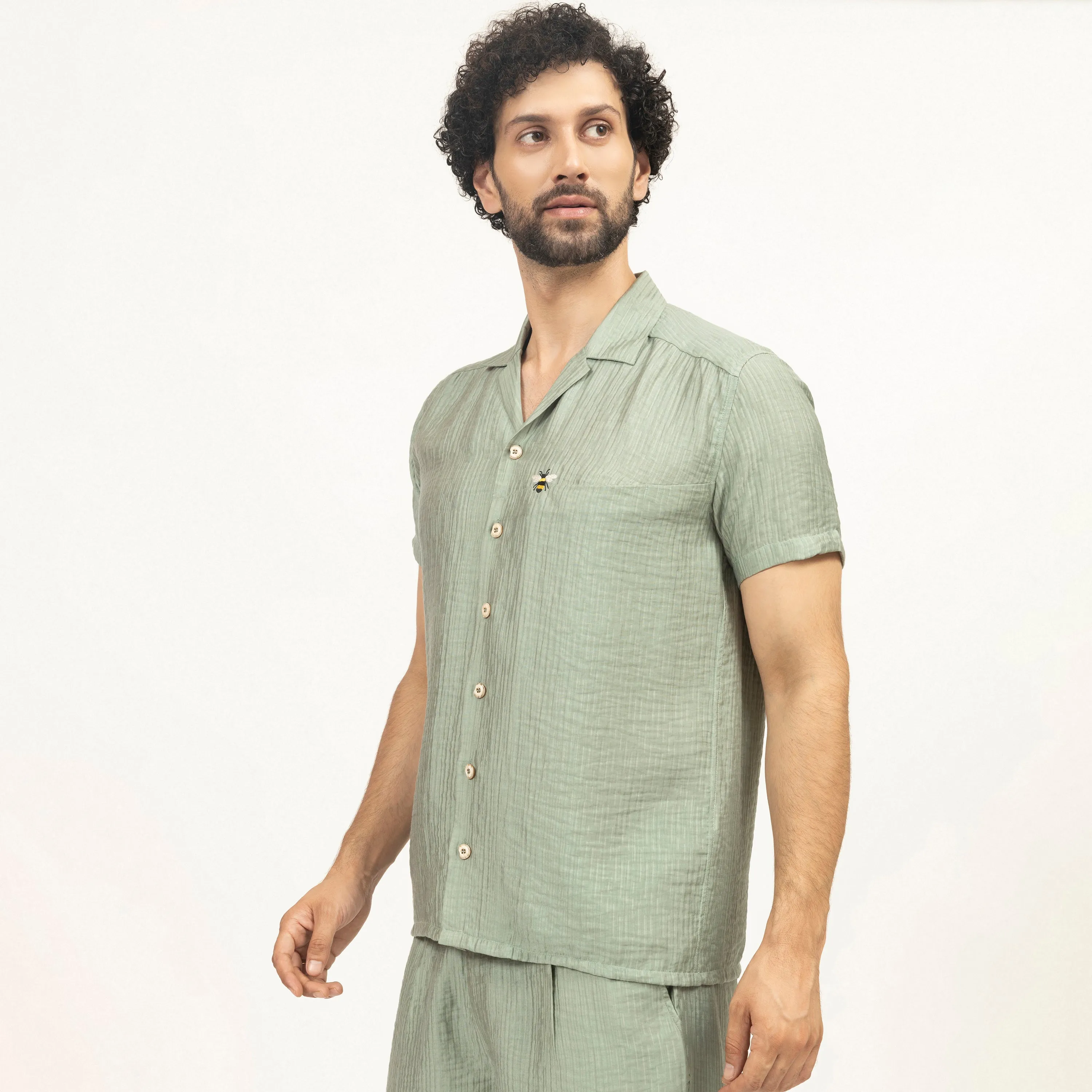 Green Double Gauze Shirt With Bee Embroidery