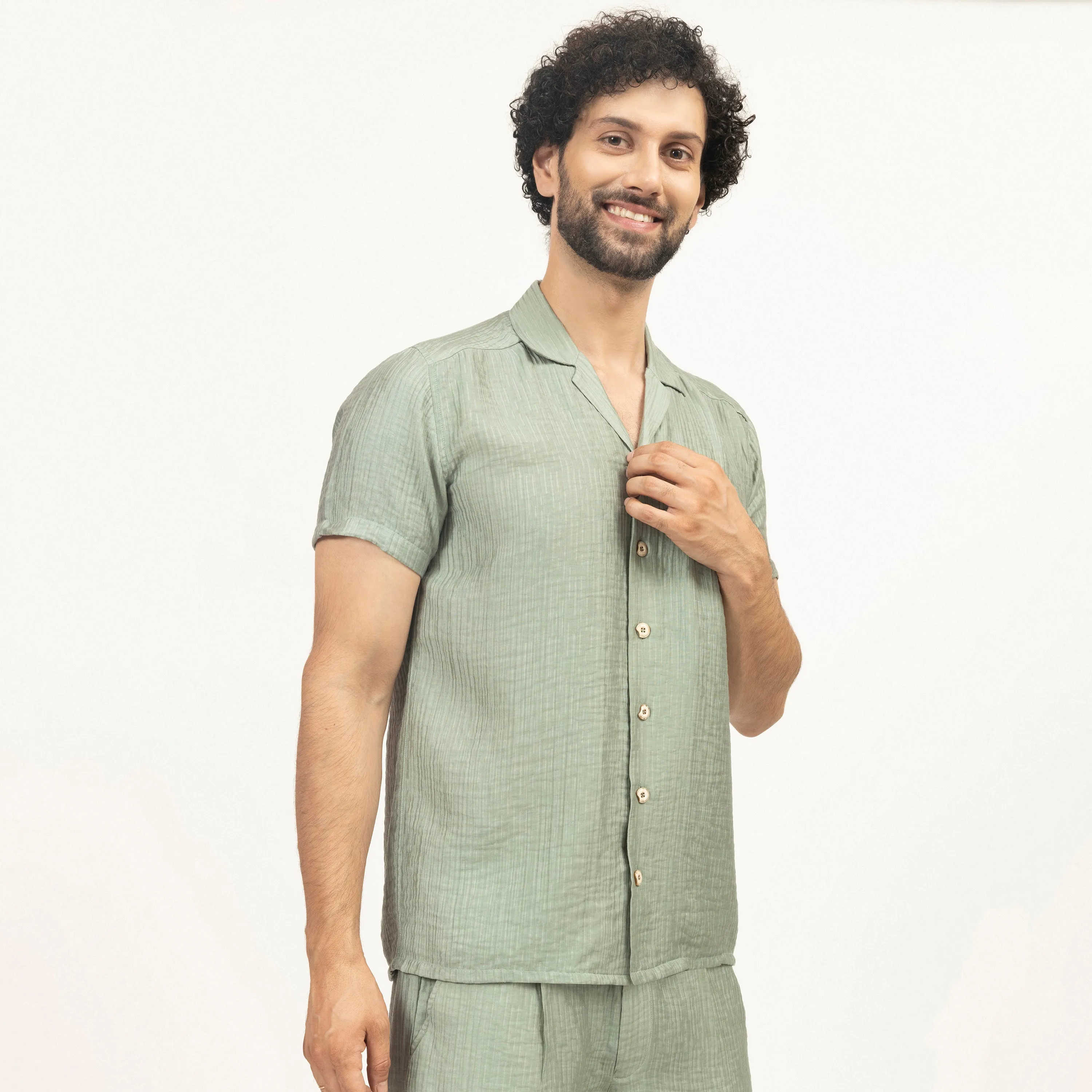 Green Double Gauze Shirt With Bee Embroidery