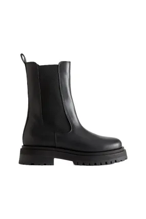 Leather Pull On Chunky Boots in Black