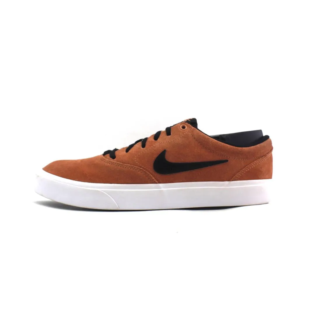 NIKE SB CHARGE CANVAS