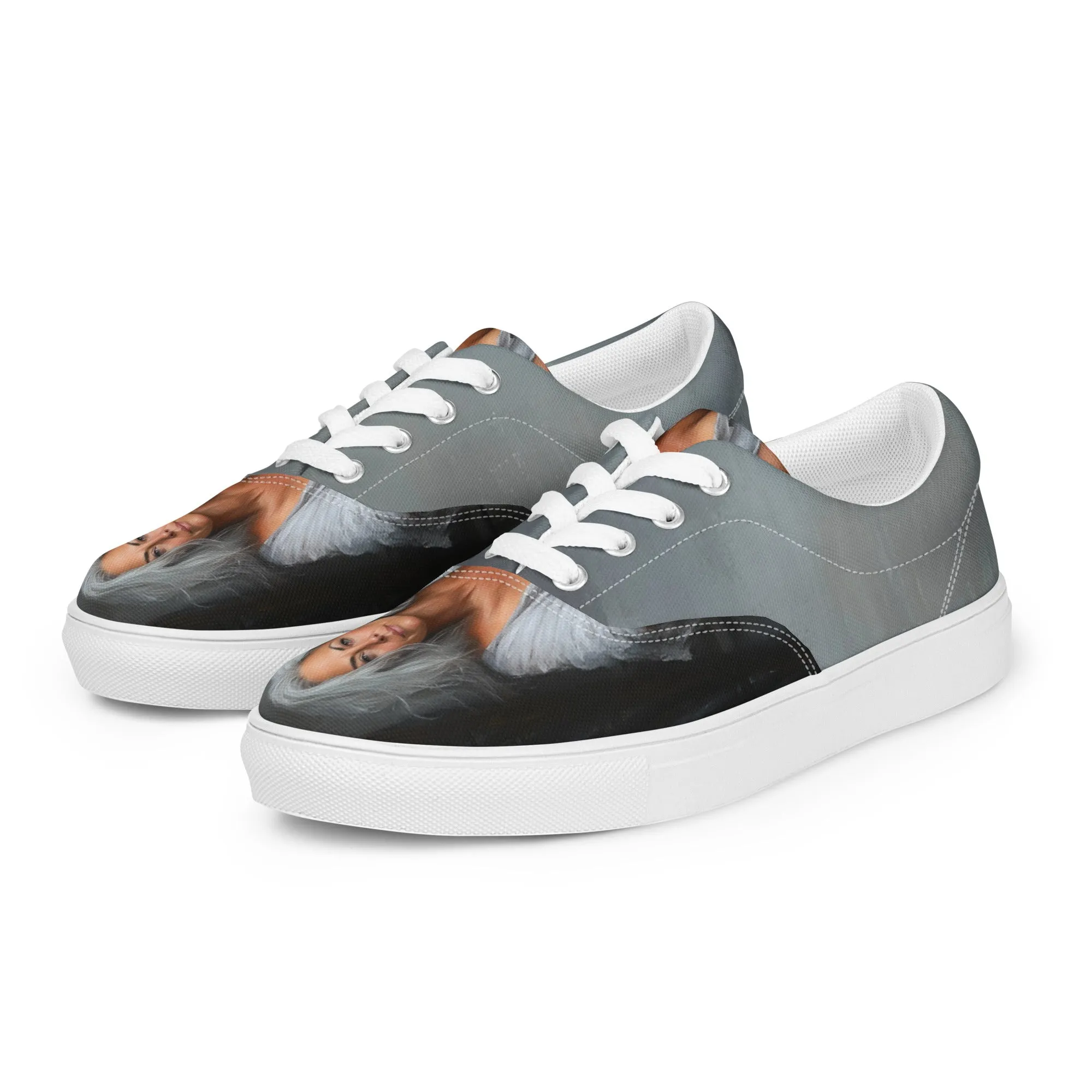 Timeless Hope Women’s lace-up canvas shoes