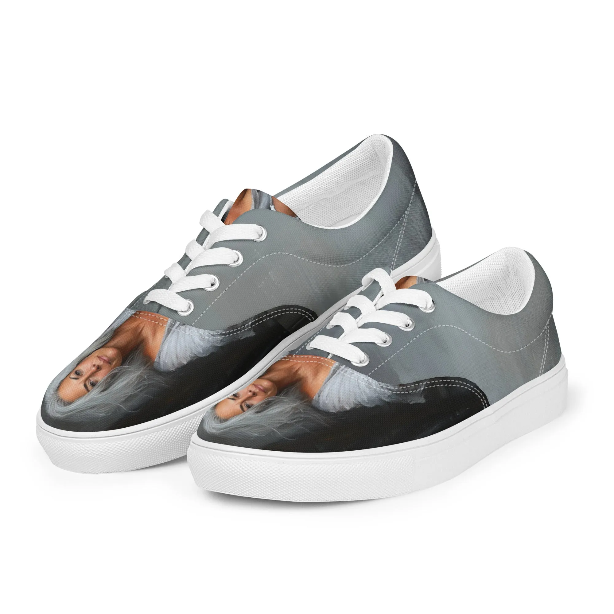 Timeless Hope Women’s lace-up canvas shoes