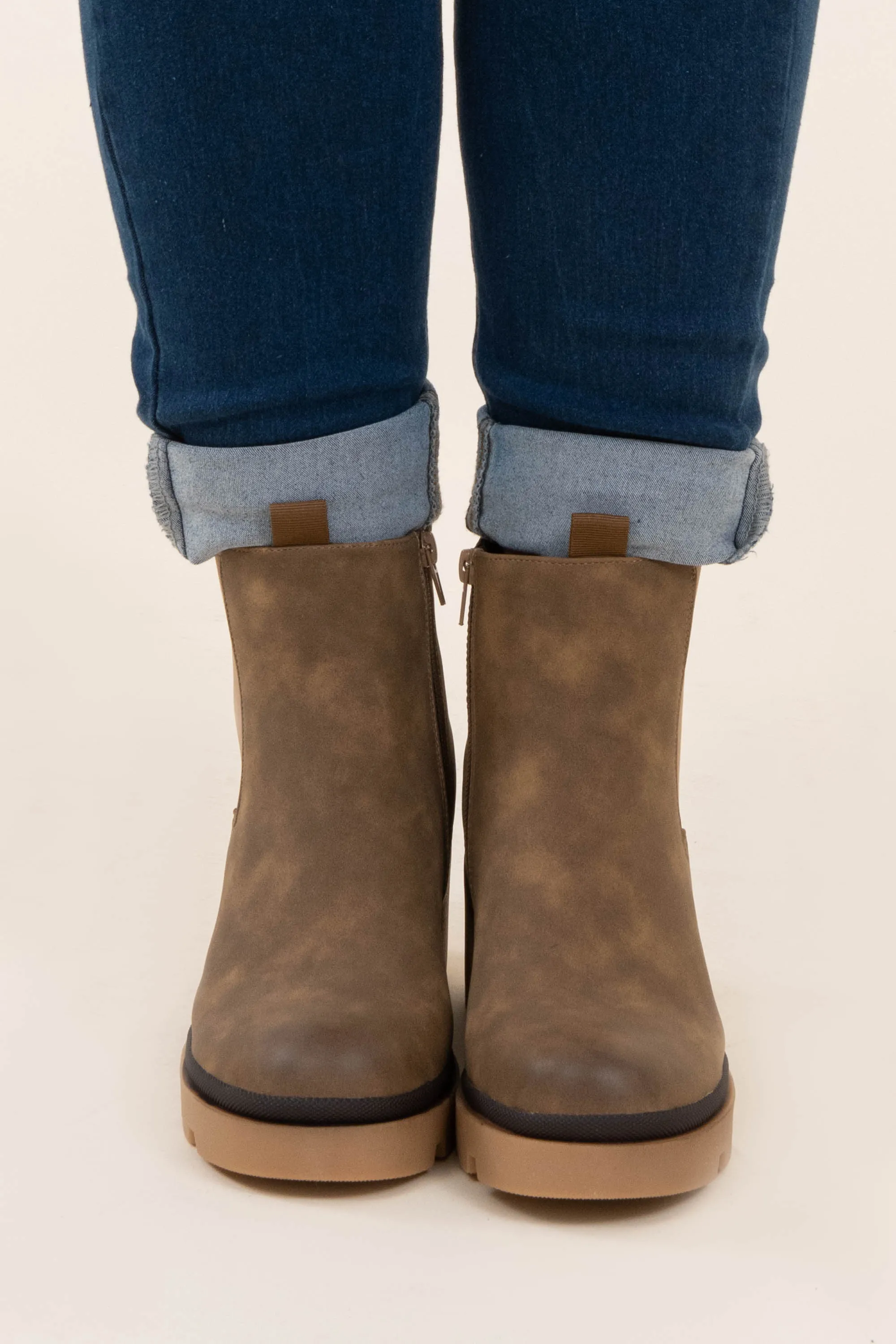 Walk Into The Season Boots, Taupe